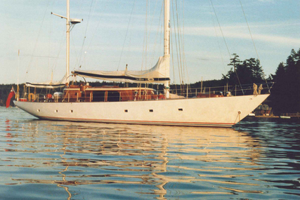 Vic Franck Cruising Sailboat