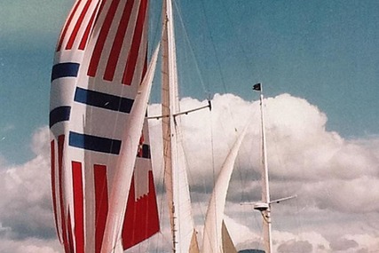 Vic Franck Cruising Sailboat