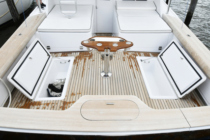 Liberty 42 Flybridge