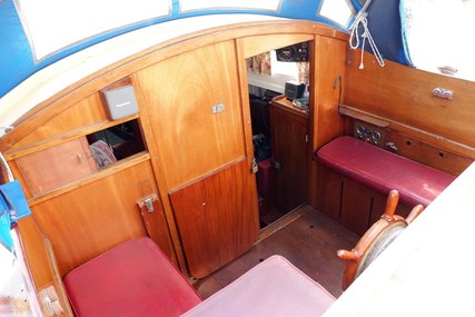 32ft HILLYARD Nine Tonner BERMUDIAN SLOOP