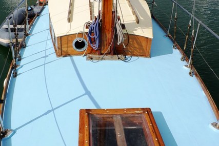 32ft HILLYARD Nine Tonner BERMUDIAN SLOOP