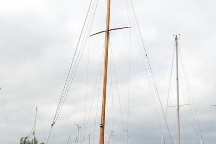 32ft HILLYARD Nine Tonner BERMUDIAN SLOOP