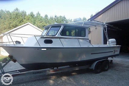 C Hawk 25 Sport Cabin