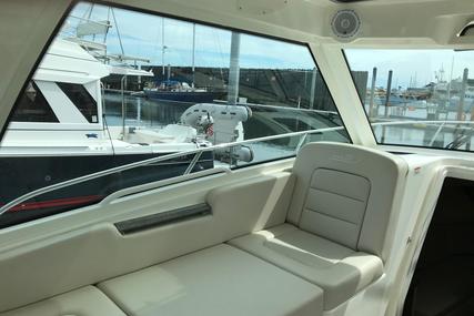 Boston Whaler 315 Conquest Pilothouse