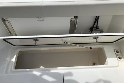 Boston Whaler 315 Conquest Pilothouse