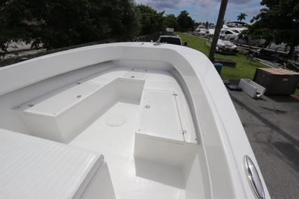 Dusky 278 Center Console