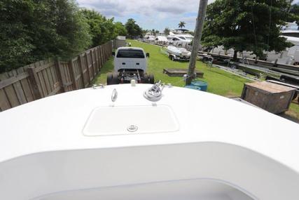 Dusky 278 Center Console