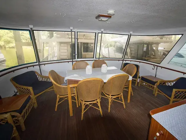 Hatteras Extended Deck