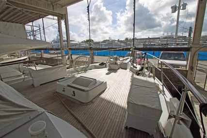 Hatteras Extended Deck