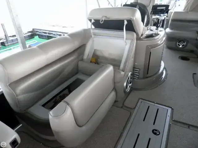 Premier Pontoons 251 Castaway