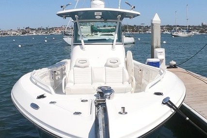 EVERGLADES BOAT 29 Center Console