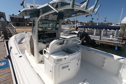 EVERGLADES BOAT 29 Center Console