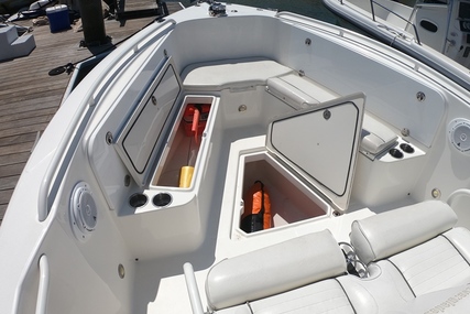 EVERGLADES BOAT 29 Center Console