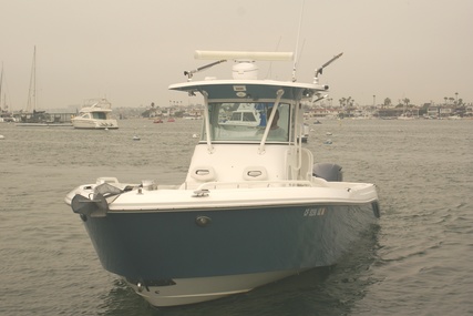 EVERGLADES BOAT 29 Center Console