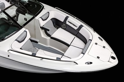 Chaparral 25 Surf