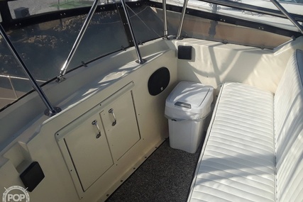 Hatteras 40 Dual Cabin Motor Yacht