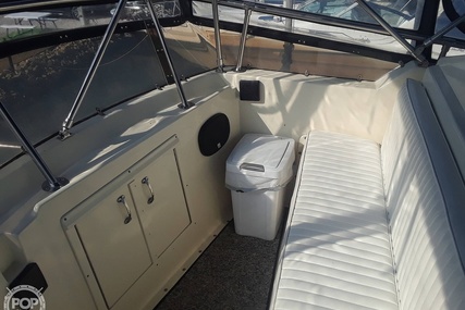 Hatteras 40 Dual Cabin Motor Yacht