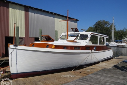 Matthews 38 Cabin Cruiser