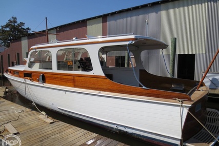 Matthews 38 Cabin Cruiser