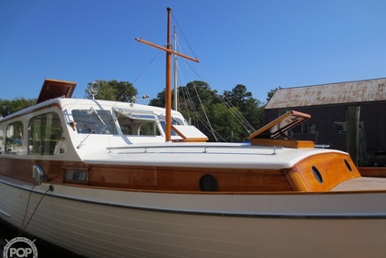 Matthews 38 Cabin Cruiser