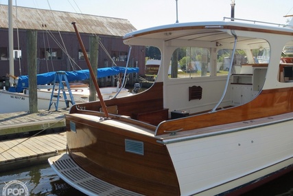 Matthews 38 Cabin Cruiser