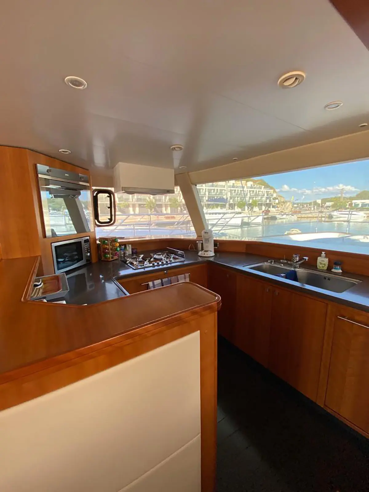 2011 Fountaine Pajot queensland 55