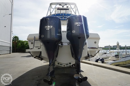 Intrepid 339 Center Console