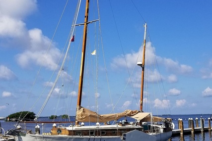 Herreshoff 47 Golden Ball