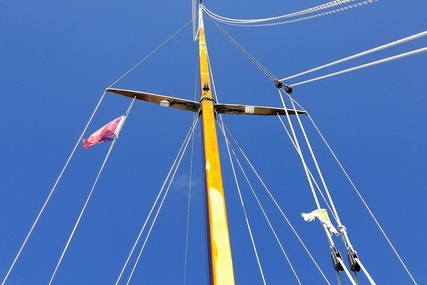 Herreshoff 47 Golden Ball