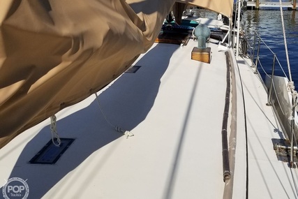 Herreshoff 47 Golden Ball