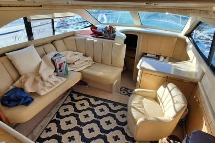 Sea Ray 370 Aft Cabin