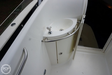 Cobia 312 Sport Cabin