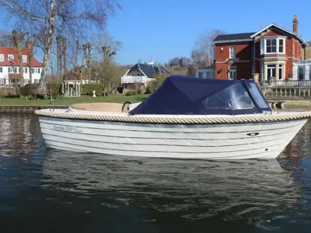 520 - Corsiva boats