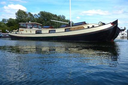 Barge boats Dutch Motor Tjalk