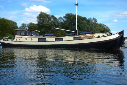 Barge boats Dutch Motor Tjalk