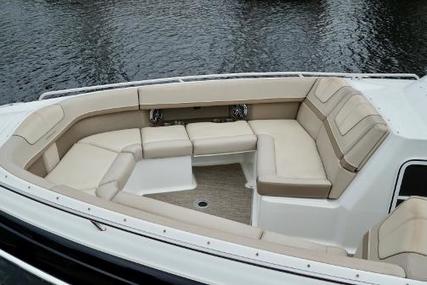 Formula 350 Crossover Bowrider