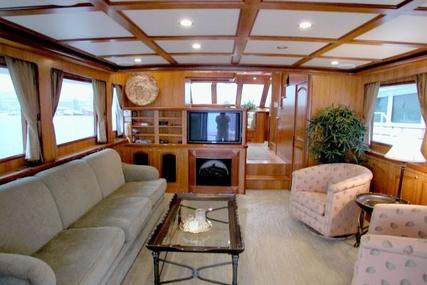 President 70 Skylounge Pilothouse