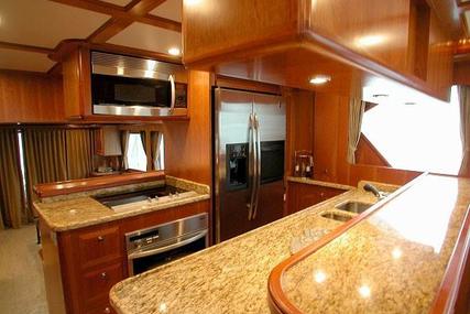 President 70 Skylounge Pilothouse