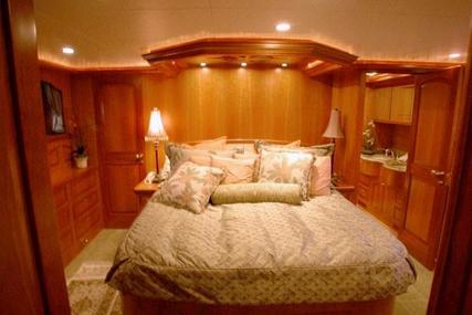 President 70 Skylounge Pilothouse