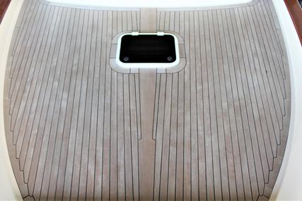 Apreamare 7.5m Semi-Cabin