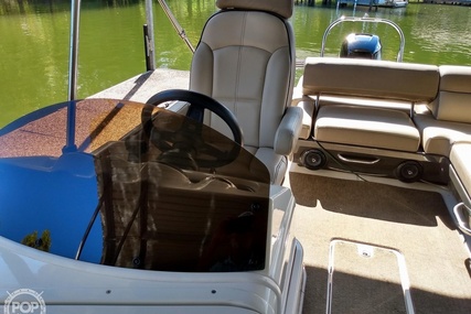 Bayliner Element Xr7