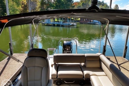 Bayliner Element Xr7