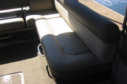 Bayliner Element Xr7