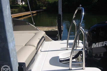 Bayliner Element Xr7