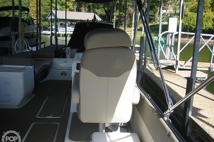 Bayliner Element Xr7