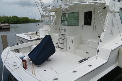 Hatteras 65 Convertible Enclosed Bridge