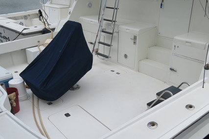 Hatteras 65 Convertible Enclosed Bridge