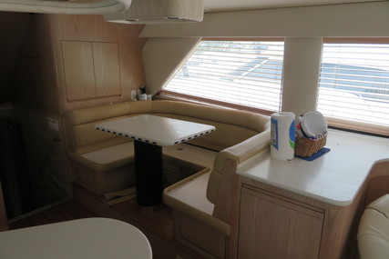 Hatteras 65 Convertible Enclosed Bridge