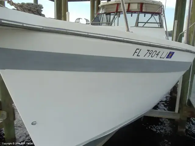 Luhrs 35 Express Cruiser