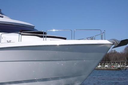 Hatteras Sky Lounge Motor Yacht